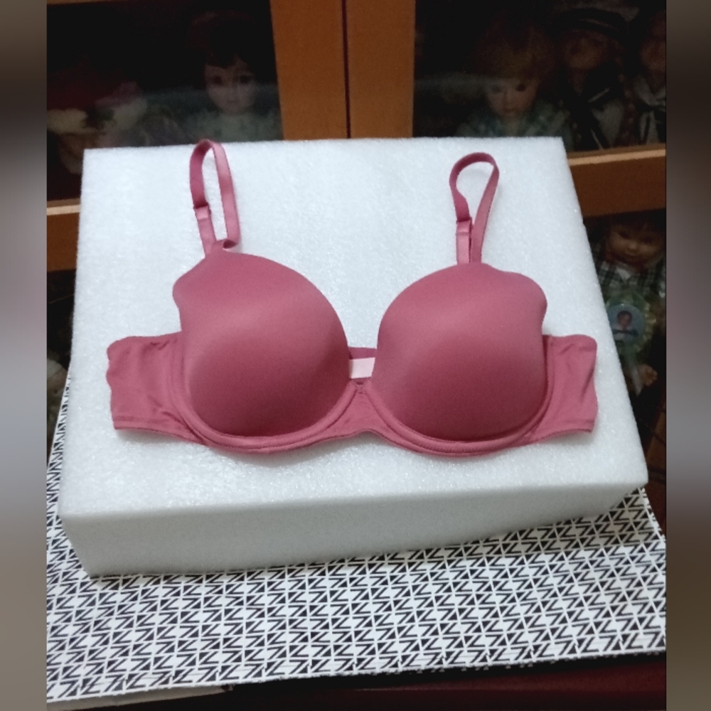 PINK Victoria's Secret Rose Bra - 36B